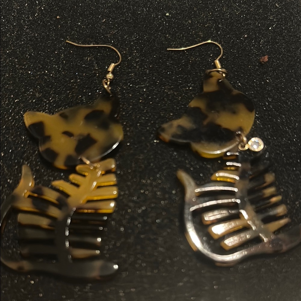 Piper Tortoiseshell Cat Earrings